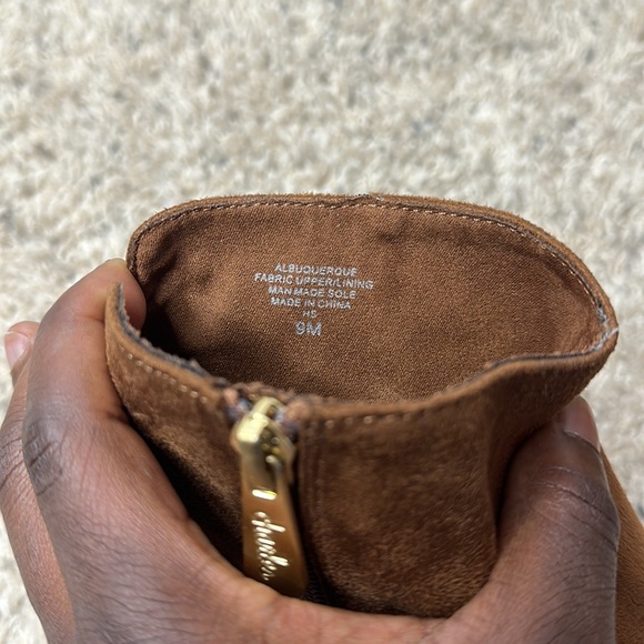 Charles David - Albuquerque Booties - Dark Camel sz 9M - Picture 15 of 17